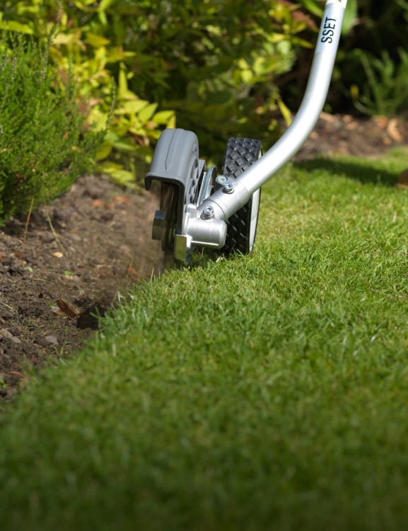 edger-versatool-attachment-product-page-hero-mobile-1600x2080-min